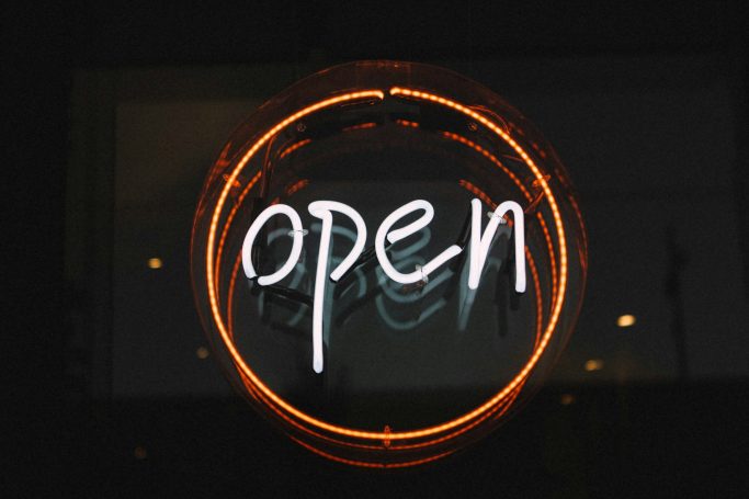 Öffnungszeiten Open